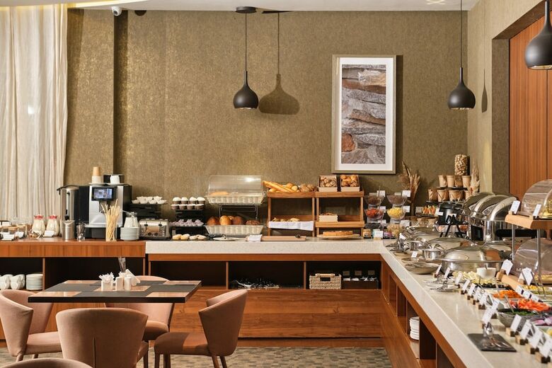 Hotel Four Elements Kirov