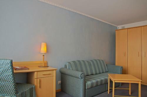 Hotel Dzemgi