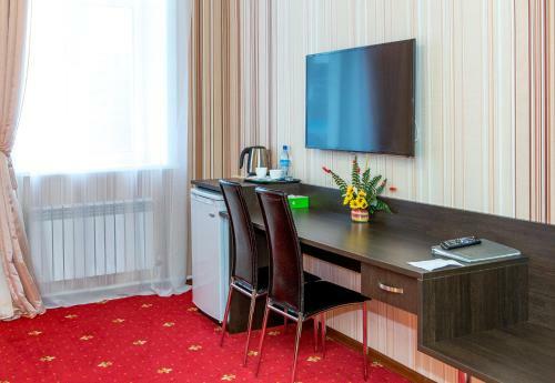 Hotel Cosmos
