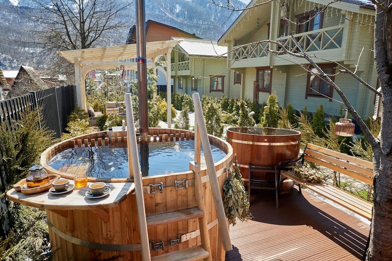 Hills Polyana Hotel