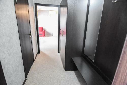 Apartments On Ges-19