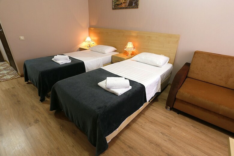 Hotel Ritsa Hall