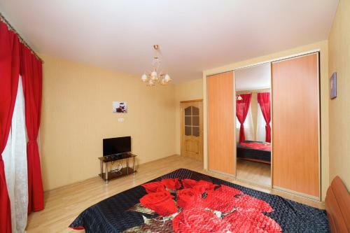 Apartment On Kozhieviennaia 62