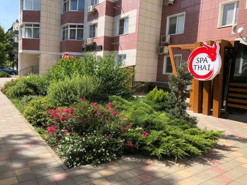 Zvezdny Apartments