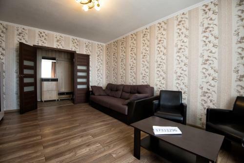 Zvezdny Apartments