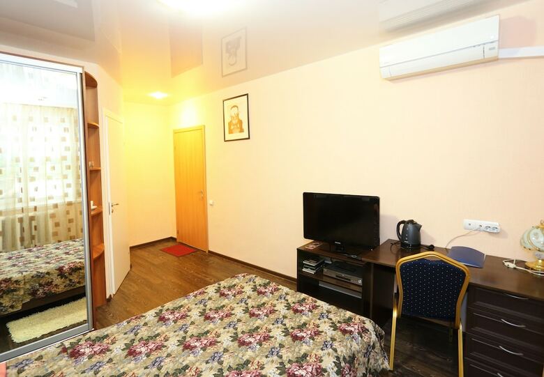 Maria Hotel