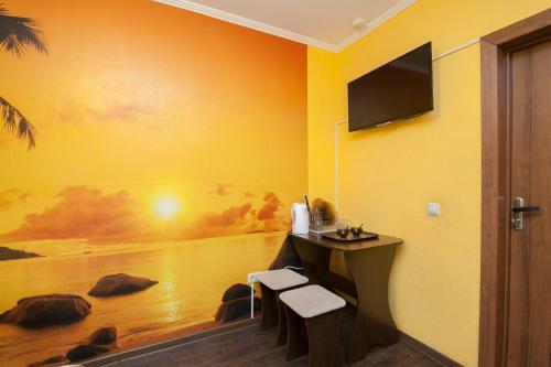 Adel Hotel