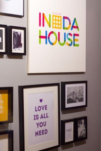 Indahouse Hostel