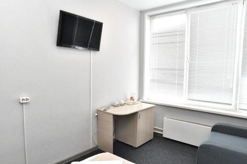 Hostal Mini-hotel On Markovskogo, 81