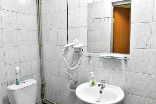 Hostal Mini-hotel On Markovskogo, 81