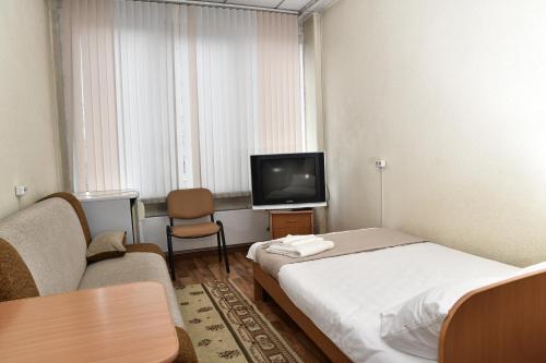 Hostal Mini-hotel On Markovskogo, 81