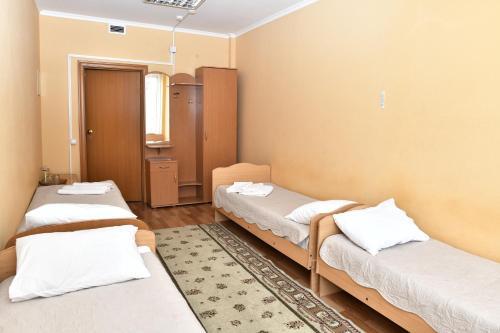 Hostal Mini-hotel On Markovskogo, 81