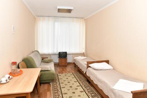 Hostal Mini-hotel On Markovskogo, 81