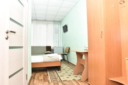 Hostal Mini-hotel On Markovskogo, 81