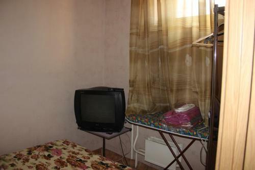 Apartment On Aviatorov 44