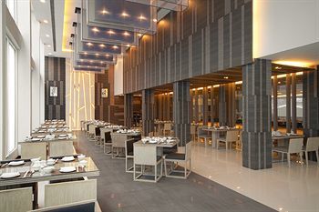 Classic Kameo Hotel & Serviced Apartments