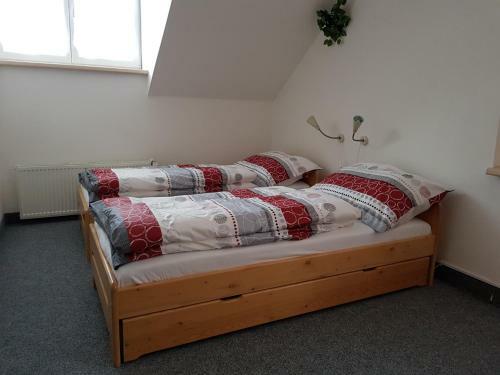 Hostal Penzion U Eli?ky Bed?ichov V Jizersk�ch Hor�ch