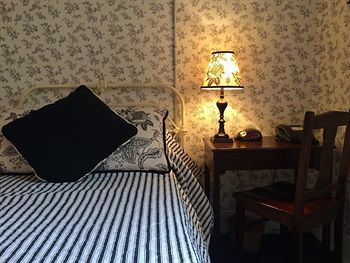 The Russell - A Boutique Hotel