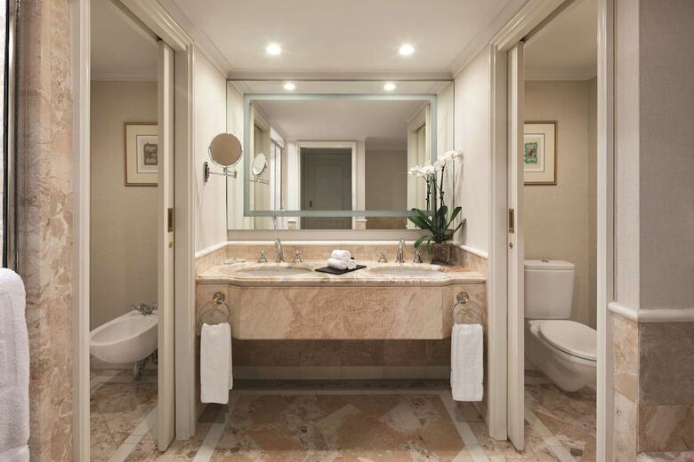 Shangri-la Hotel Sydney