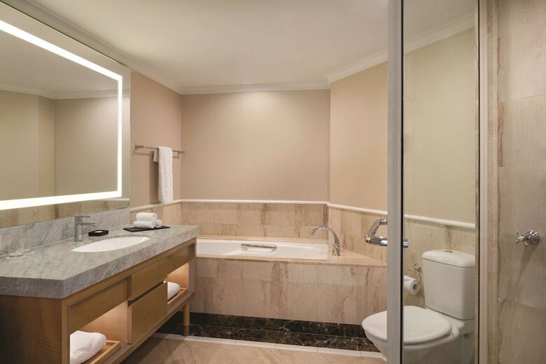 Shangri-la Hotel Sydney