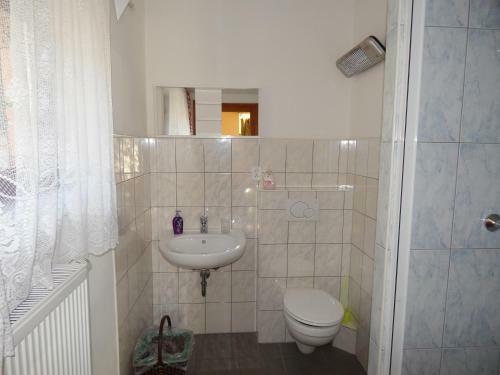 Hostal Pension Nela