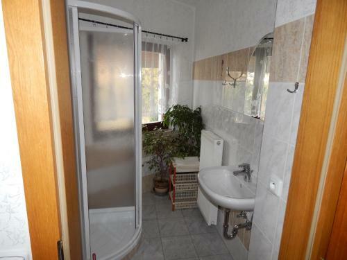 Hostal Pension Nela
