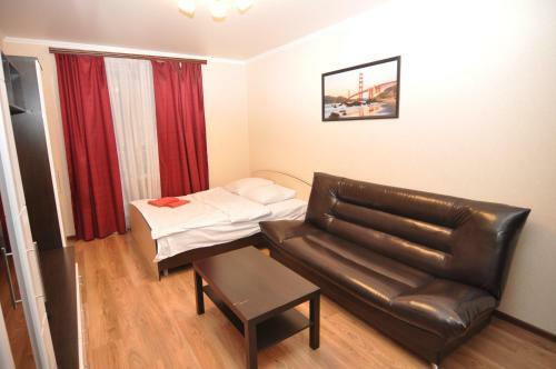 Apartment On Tolstogo