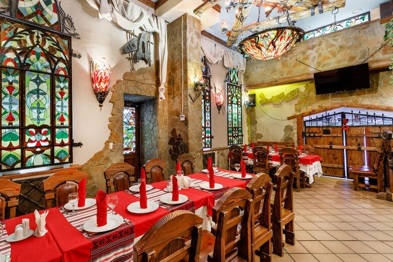 Hotel Dinastiya