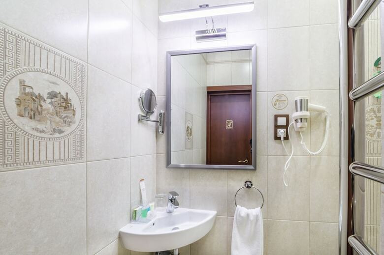 Hotel Dinastiya