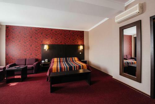 Avrora Business Hotel And Spa