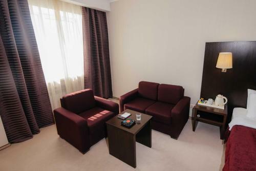 Avrora Business Hotel And Spa