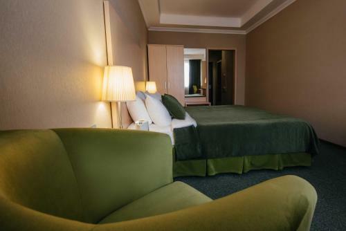 Avrora Business Hotel And Spa