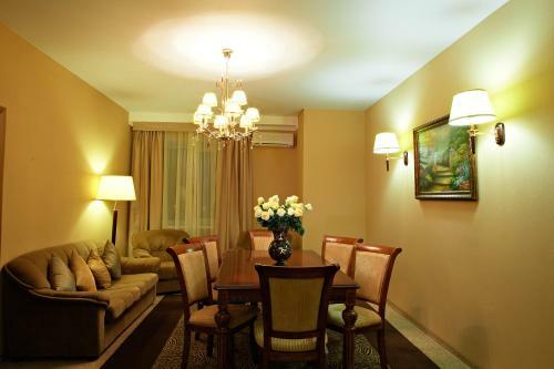 Avrora Business Hotel And Spa