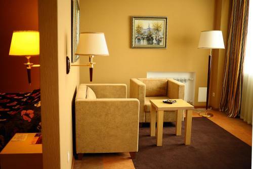 Avrora Business Hotel And Spa