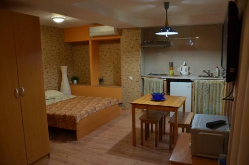 Hostal Guest House Mirniy