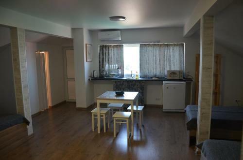 Hostal Guest House Mirniy