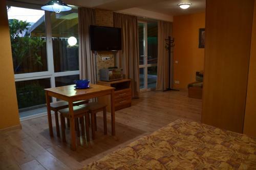 Hostal Guest House Mirniy