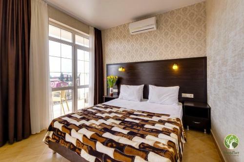 Hostal Hotel Laura