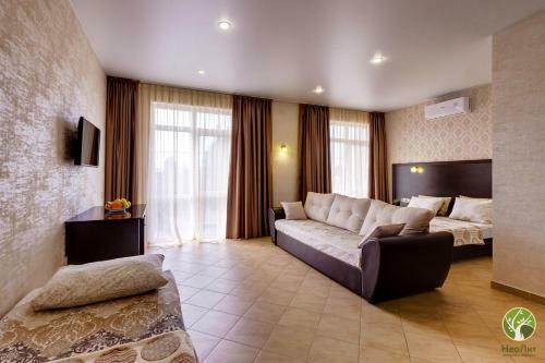 Hostal Hotel Laura