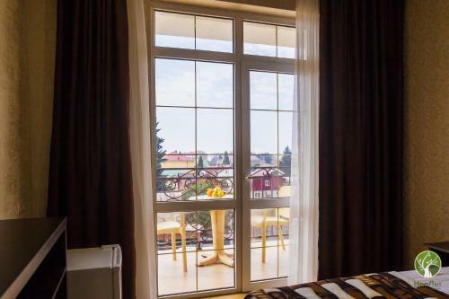 Hostal Hotel Laura