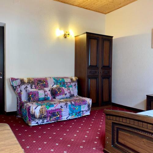 Hotel Kavkaz