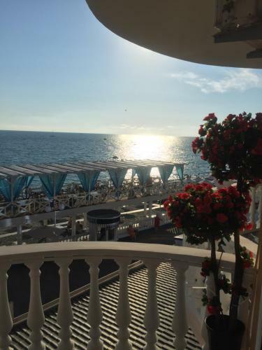 Hotel Kavkaz