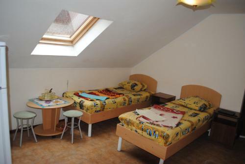 Hostal Edelveis Guest House