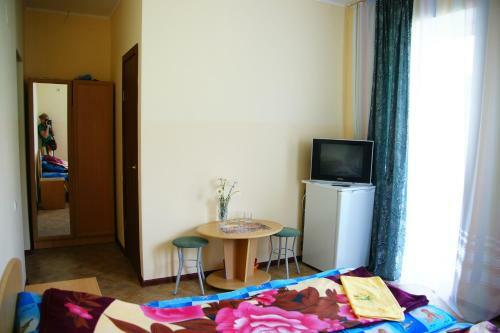 Hostal Edelveis Guest House