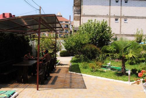 Hostal Edelveis Guest House