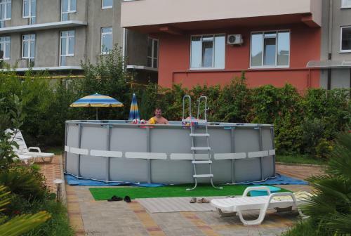 Hostal Edelveis Guest House