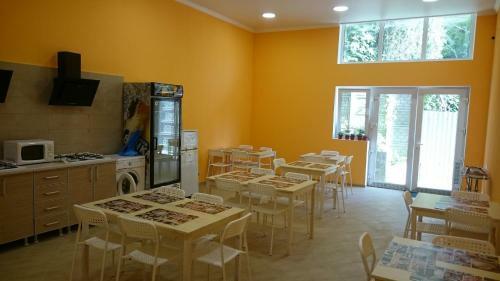 Hostal U Kota Guest House