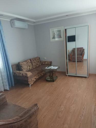 Hostal Guest House Lazurit Yug