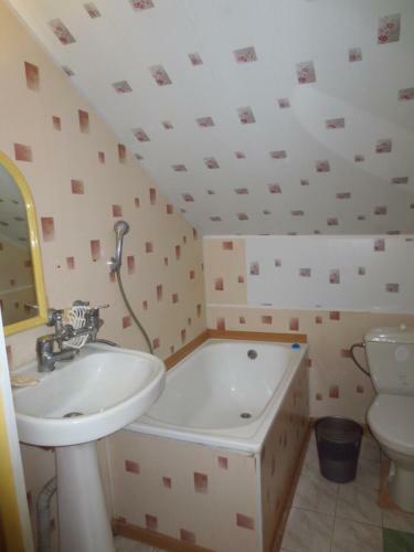 Hostal Mishel Guest House
