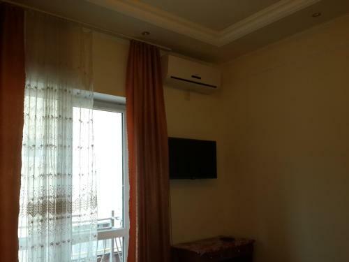 Hostal Ametist Guest House
